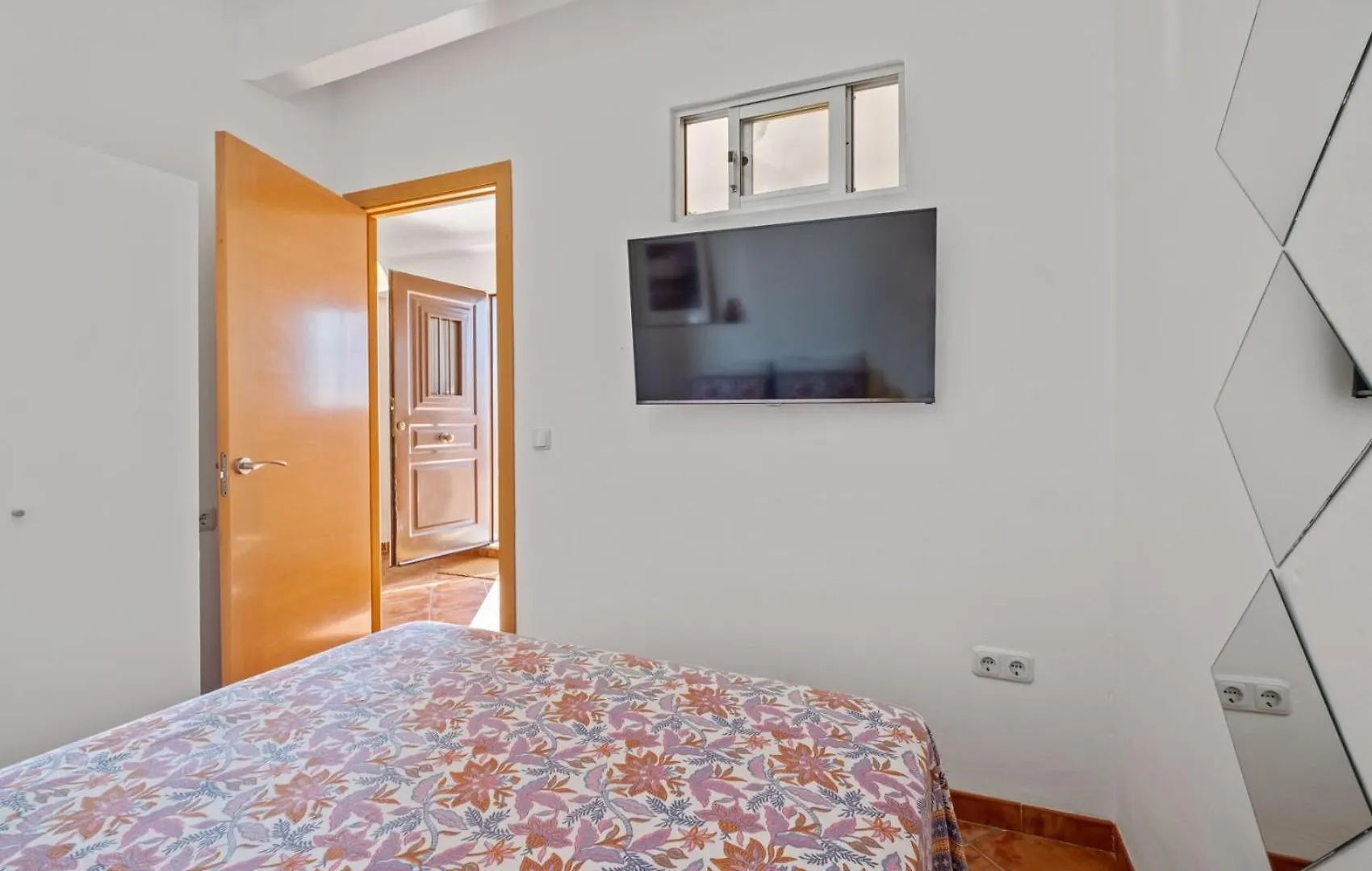 Apartment Apartamento Frente A La Playa Malaga Spain
